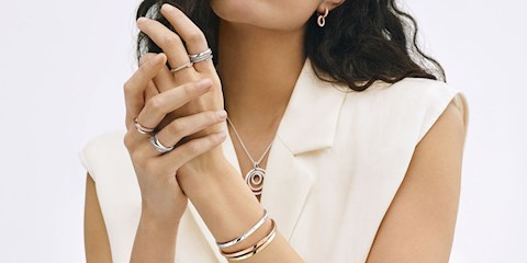 PANDORA SIGNATURE KOLEKSİYONU İLE HİKAYENİ STİLİNDE ANLAT