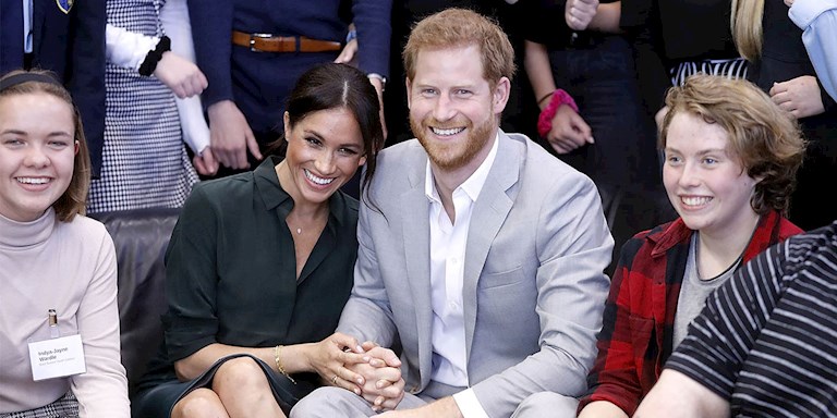 MEGHAN MARKLE’A ESPRİLİ HEDİYE