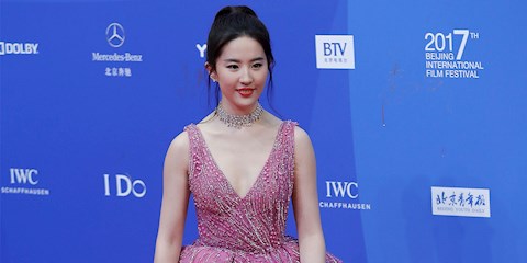 DISNEY, MULAN’I BULDU!