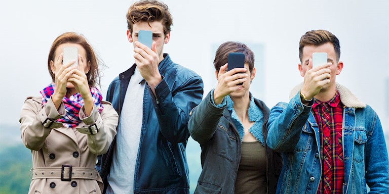 DİKİZLEME KÜLTÜRÜ VE SOSYAL MEDYA