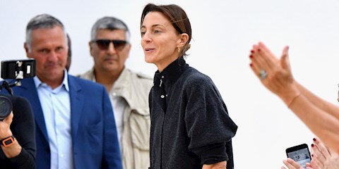 ZAMAN TÜNELİ: PHOEBE PHILO'NUN UNUTULMAZ TASARIMLARI