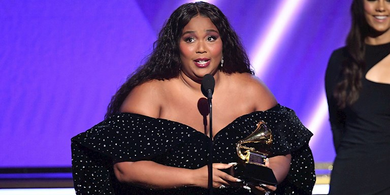 LIZZO İNTERNETTE YAŞADIĞI IRKÇILIĞI VE ZORBALIĞI ANLATTI
