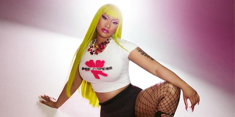 NICKI MINAJ MARC JACOBS’UN YÜZÜ OLDU
