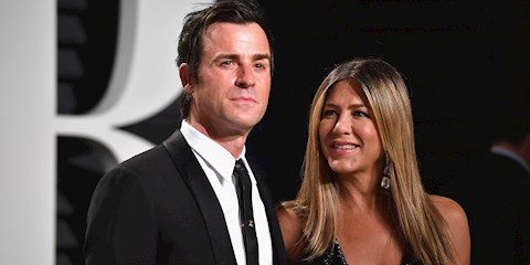 JENNIFER ANISTON VE JUSTIN THEROUX BOŞANIYOR