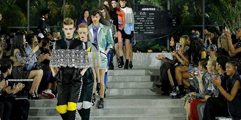 LOUIS VUITTON’UN CRUISE 2020 DEFİLESİ NEW YORK’TA GERÇEKLEŞTİ