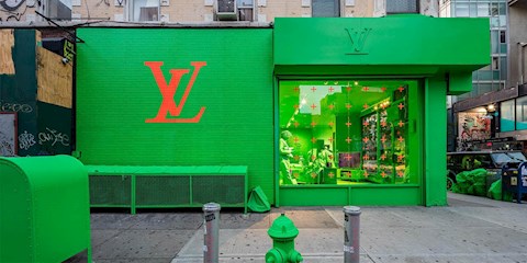 VIRGIL ABLOH VE LOUIS VUITTON’DAN YEMYEŞİL BİR POP-UP MAĞAZA