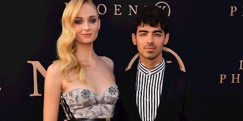 SOPHIE TURNER HAMİLE!