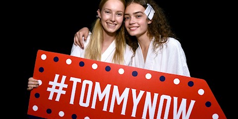 TOMMYNOW DEFİLESİ SANAL DÜNYAYA TAŞINIYOR!