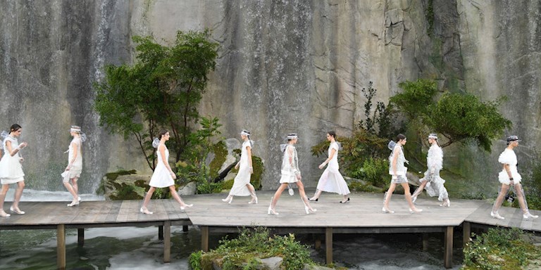 CHANEL İLKBAHAR/ YAZ 2018 DEFİLESİ