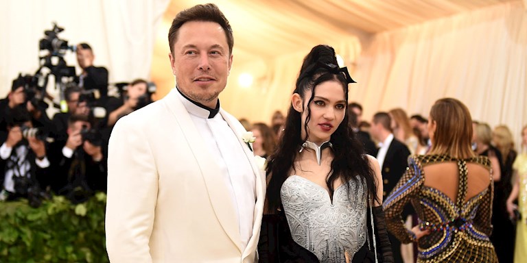 ELON MUSK VE GRIMES’IN BEBEKLERİNİN İSMİ DÜŞÜNDÜĞÜMÜZDEN DE KARIŞIK!