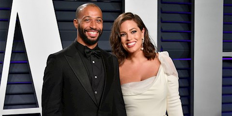 ASHLEY GRAHAM’IN İKİZLERİ OLUYOR!