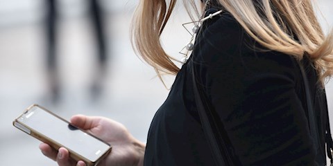 ÜNLÜLERİN UYGULAMALARI