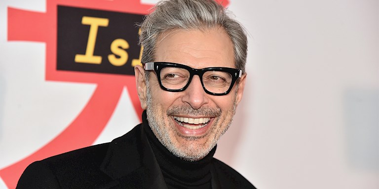 PRADA DEFİLESİNİN FİNALİNİ JEFF GOLDBLUM YAPTI