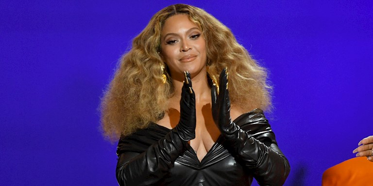 BEYONCE YENİ BİR ŞARKI ÇIKARDI!