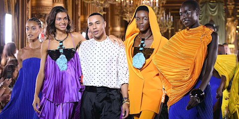 BALMAIN’İN COUTURE ŞOVU SEINE NEHRİNE TAŞINDI