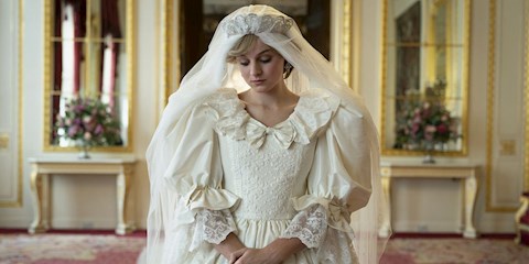 THE CROWN 5. SEZONU ÇEKİLMEYE BAŞLIYOR!