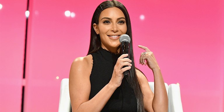 KIM KARDASHIAN DAKİKADA $1 MİLYON KAZANDI