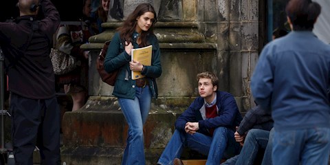 THE CROWN 6. SEZONDAN PRENS WILLIAM VE KATE MIDDLETON'A İLK BAKIŞ