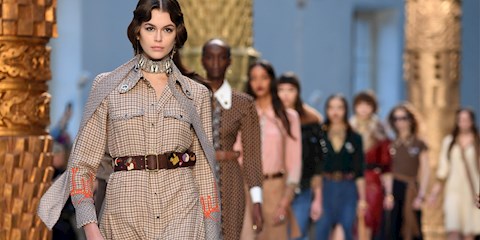 CHLOÉ SONBAHAR-KIŞ 2020 DEFİLESİ