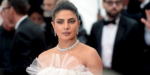 PRIYANKA CHOPRA ‘GIRL UP’ ZİRVESİNDE KONUŞTU