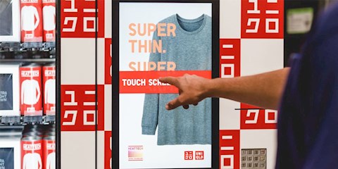 FAST FASHION KONSEPTİNDE YENİ DÖNEM: UNIQLO OTOMATI 