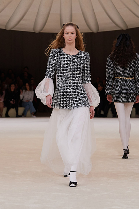 Chanel İlkbahar-Yaz 2024 Haute Couture Defilesi / 25