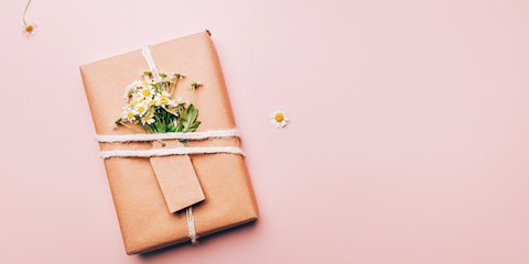 ANNEMİZE ÖZEL HEDİYE PAKETİ 