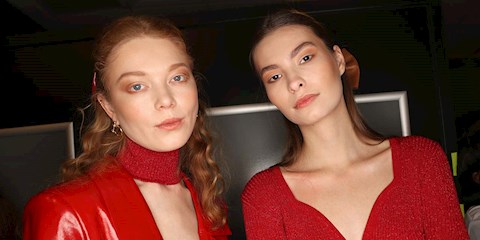 DOĞAL BAKIŞLAR İÇİN 14 NUDE FAR PALETİ