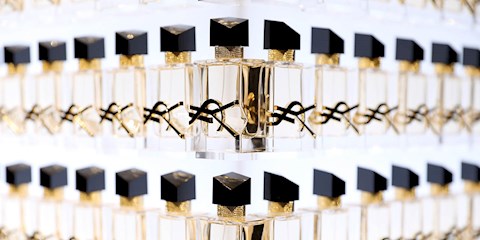 PARFÜM DÜŞKÜNLERİNE HEDİYE ÖNERİLERİ