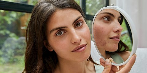 CAUDALIE VINOPURE İLE AKNEYE EĞİLİMLİ CİLTLERE DOĞAL VE ETKİLİ ÇÖZÜM 