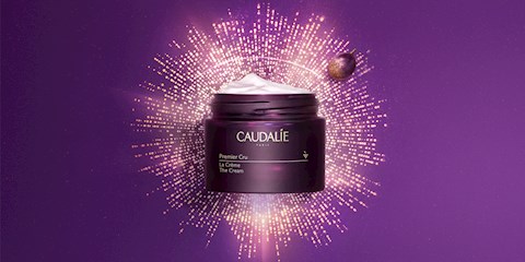 CAUDALIE PREMIER CRU YAŞLANMA BELİRTİLERİNİ TERSİNE ÇEVİRİYOR