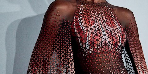 OKYANUSLARDAN TOPLANAN PLASTİKLER COUTURE MODA HAFTASINDA