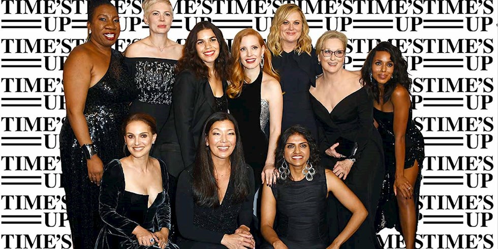 SİYAH GOLDEN GLOBES ELBİSELERİ AÇIK ARTIRMADA