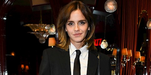 EMMA WATSON, PRADA PARADOXE KOKUSUNUN LANSMANINI KUTLUYOR