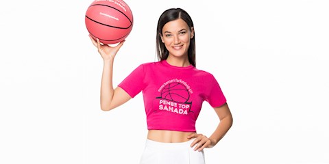 PEMBE TOP BU YIL PINAR DENİZ'İN ELİNDEN HAVALANACAK