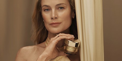 ESTÉE LAUDER’IN SON YAŞLANMA KARŞITI TEKNOLOJİSİ: “REVİTALİZİNG SUPREME+” 