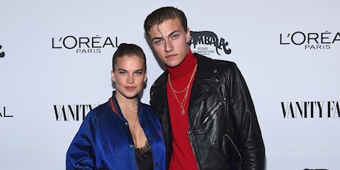 LUCKY BLUE SMITH BABA OLDU