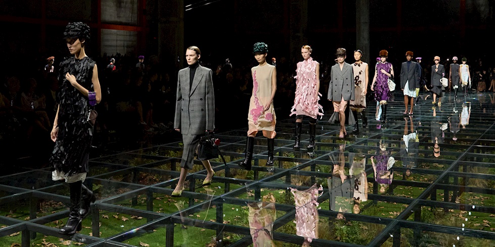 Milano Moda Haftası: Prada Sonbahar-Kış 2024-25 Defilesi