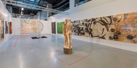 CONTEMPORARY ISTANBUL YAYINLARININ İLK KİTABI : “COLLECTORS STORIES”