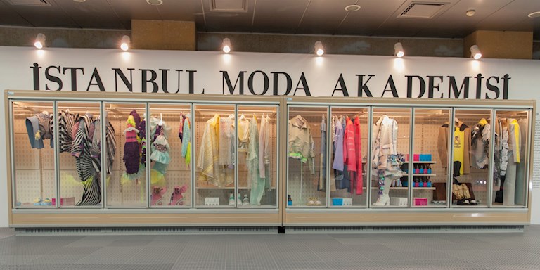 ARTIK MODANIN DA BİR RAF ÖMRÜ VAR