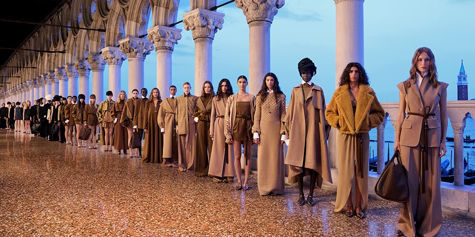 Max Mara Resort 2026 Defilesi Napoli'de Gerçekleşecek