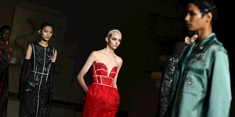 Londra Moda Haftası: Erdem Sonbahar-Kış 2024 Defilesi