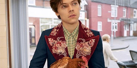 GUCCI’NİN YENİ YÜZÜ HARRY STYLES