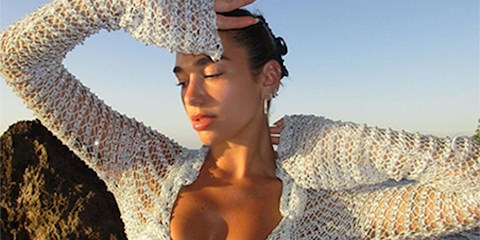 DUA LIPA’NIN STİLİNDEN İLHAM ALIYORUZ