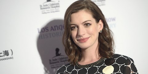 ANNE HATHAWAY BARBIE FİLMİNDE
