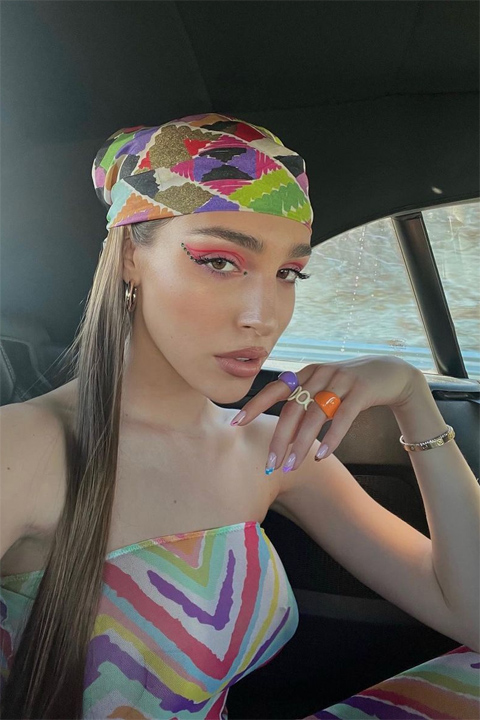 BEST BEAUTY LOOKS FROM COACHELLA 2022