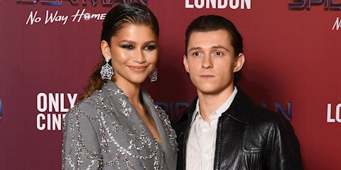 ZENDAYA HAMİLELİK SÖYLENTİLERİNE INSTAGRAM’DAN CEVAP VERDİ