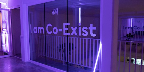 H&M INNOVATION STORIES “CO-EXIST”  KOLEKSİYONUNA ÖZEL LANSMAN