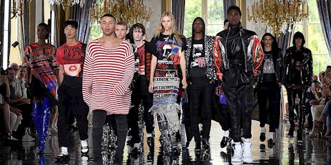 BALMAIN’İN NOSTALJİK İLKBAHAR 2019 DEFİLESİ