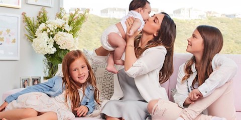 ÜNLÜLERİN ANNELER GÜNÜ KUTLAMALARI